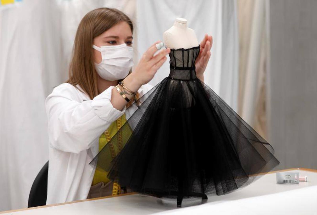 Fotos: Dior sorprende con un nuevo formato de desfile en miniatura