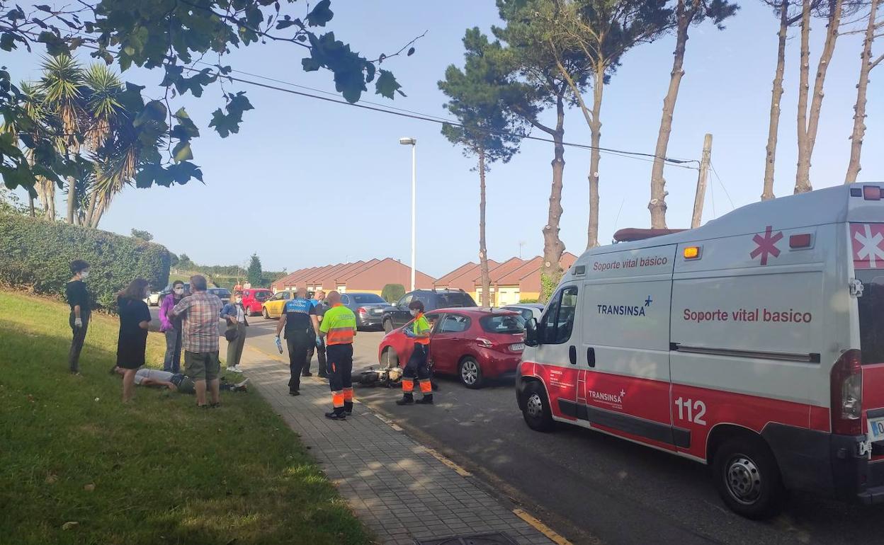 Herido un motorista en un accidente en Luanco