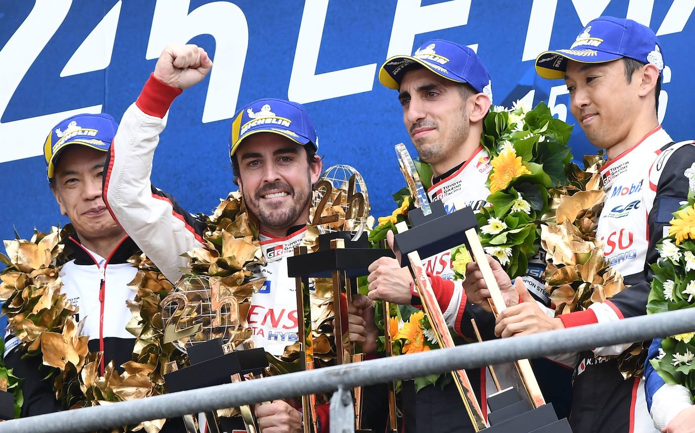 16/06/2019 | Fernando Alonso se procama campeón del Mundial de Resistencia en las 24 Horas de LeMans. 