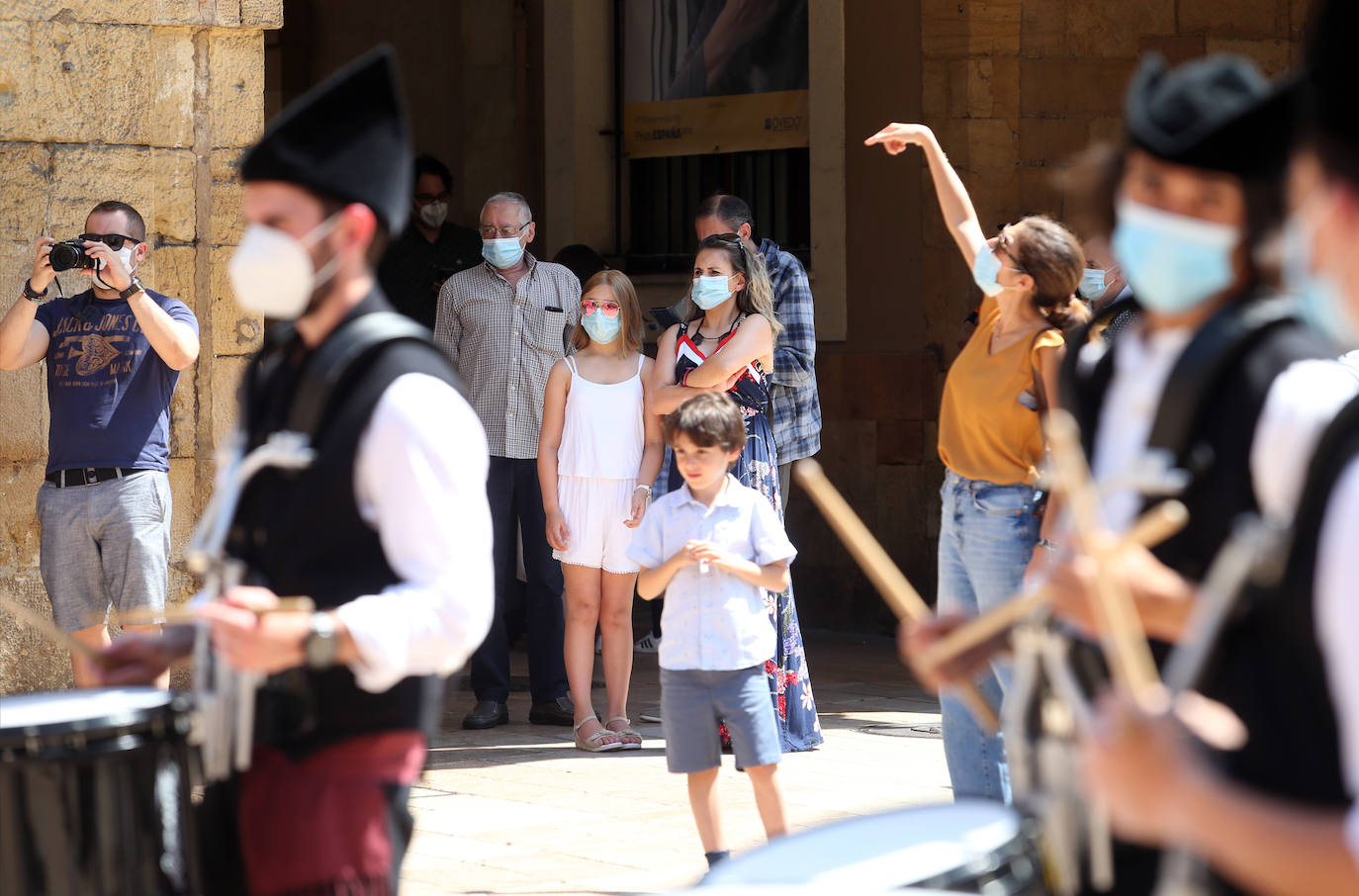 El calor que se ha instalado en la región ha llenado arenales y lugares turísticos de la región. Este clima favorable acompañará a los asturianos durante la próxima semana.