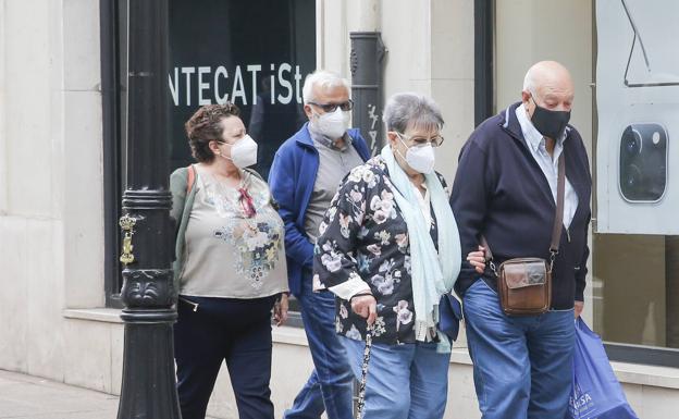 Vídeo | ¿Qué opinan los asturianos sobre el uso obligatorio de la mascarilla?