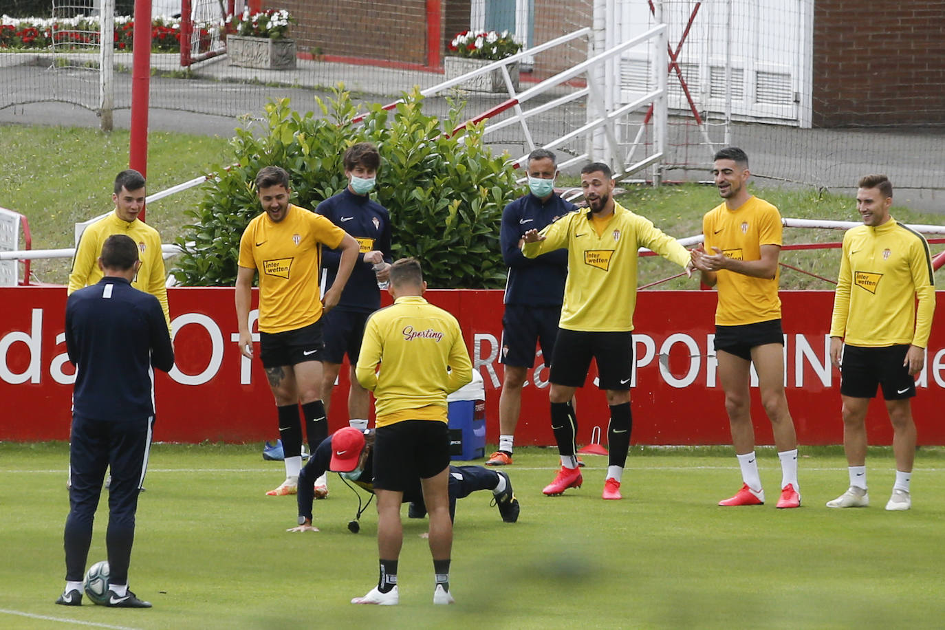 Fotos: El Sporting prepara el partido frente al Extremadura
