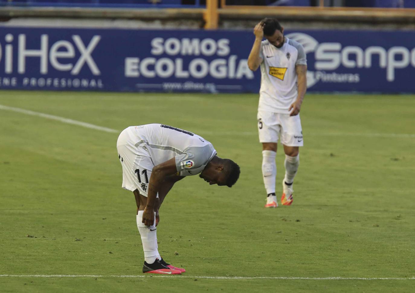 El Sportign ha jugado su penúltimo partido de la temporada ante el Extremadura en el estadio Francisco de la Hera. 