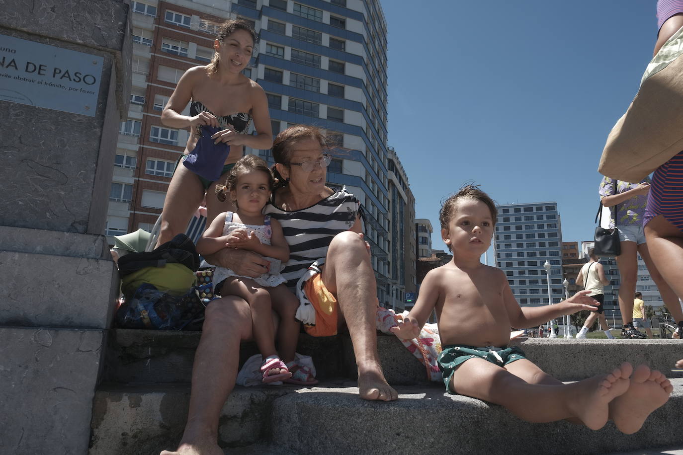 La región registra temperaturas que rozan los 30 grados en el interior mientras que en la costa se sobrepasan los 25 en muchos puntos. 