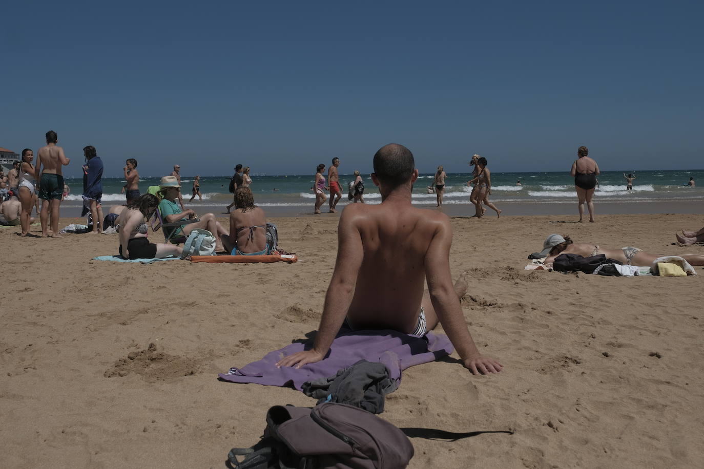 La región registra temperaturas que rozan los 30 grados en el interior mientras que en la costa se sobrepasan los 25 en muchos puntos. 