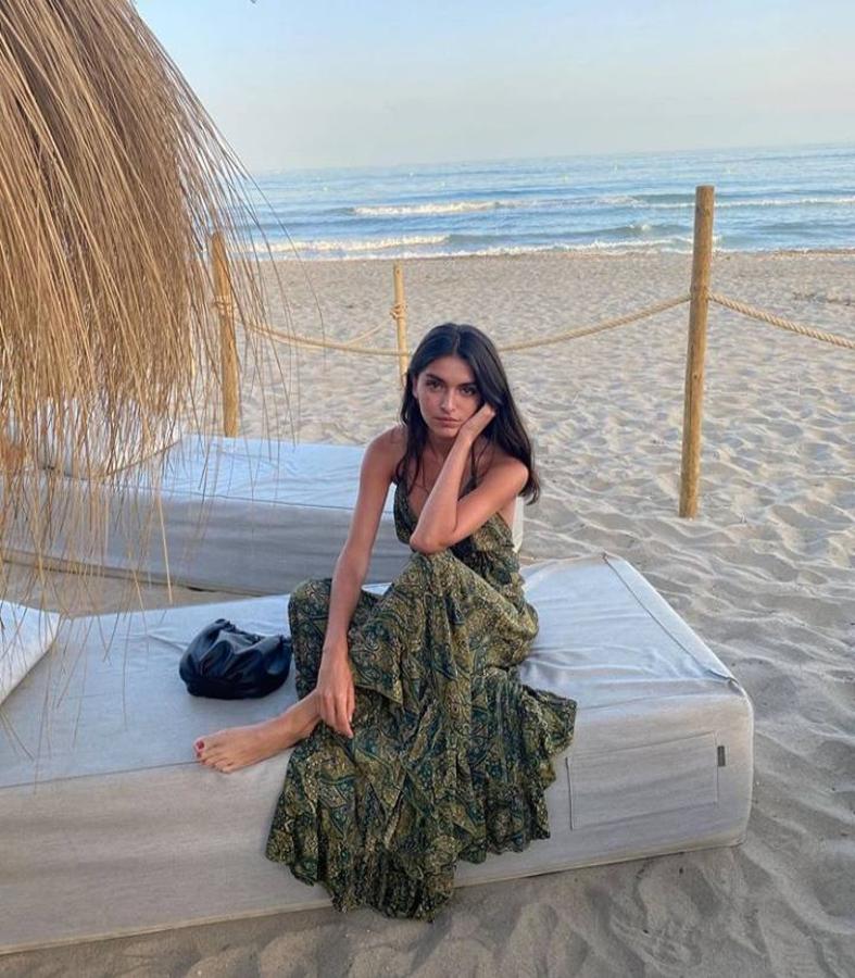 Fotos: Lunares, tie-dye, flores: las influencers y famosas conquistan el verano con estos vestidos