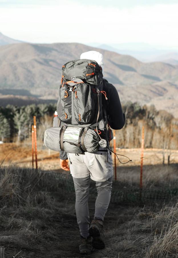 Asociar hará fregar Las claves para organizar correctamente tu mochila antes de una salida a la  montaña | El Comercio: Diario de Asturias