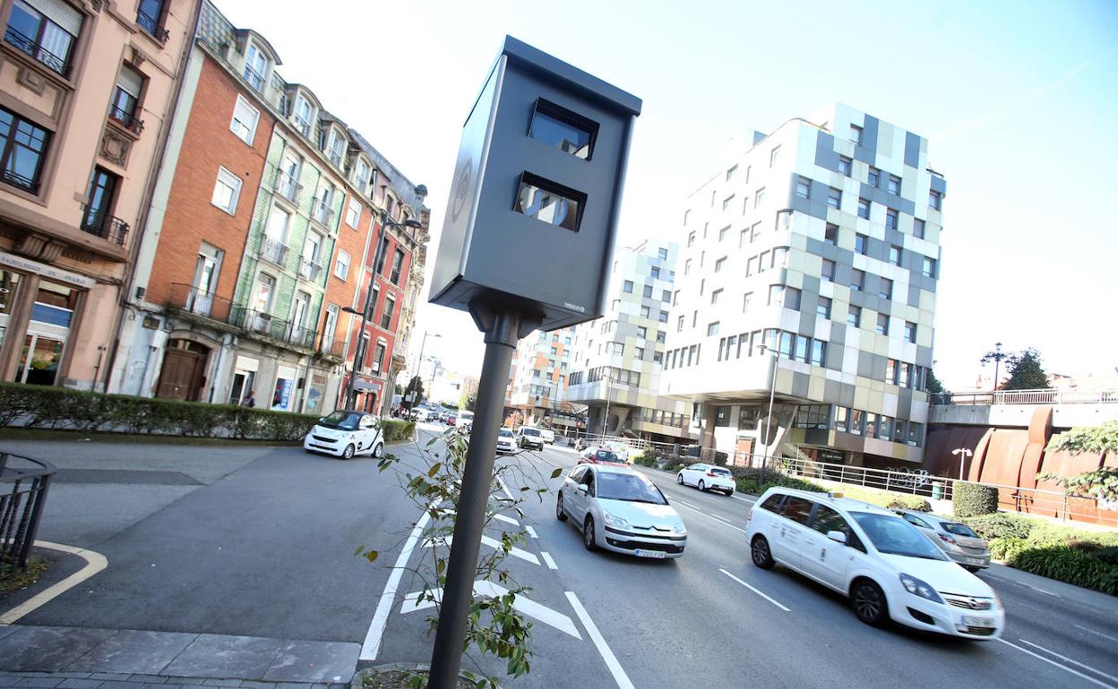 El nuevo radar de la DGT que multa a más de un kilómetro de distancia