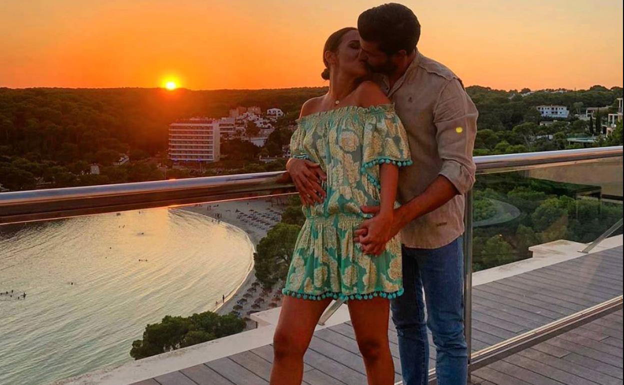 Paula y Miguel, en Menorca. 