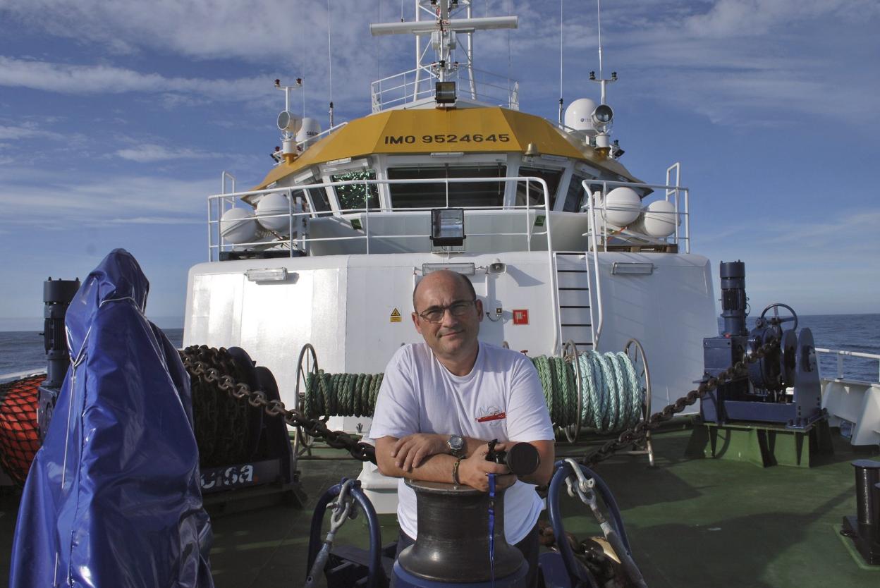Cristobo, a bordo del buque oceanográfico Ángeles Alvariño. 