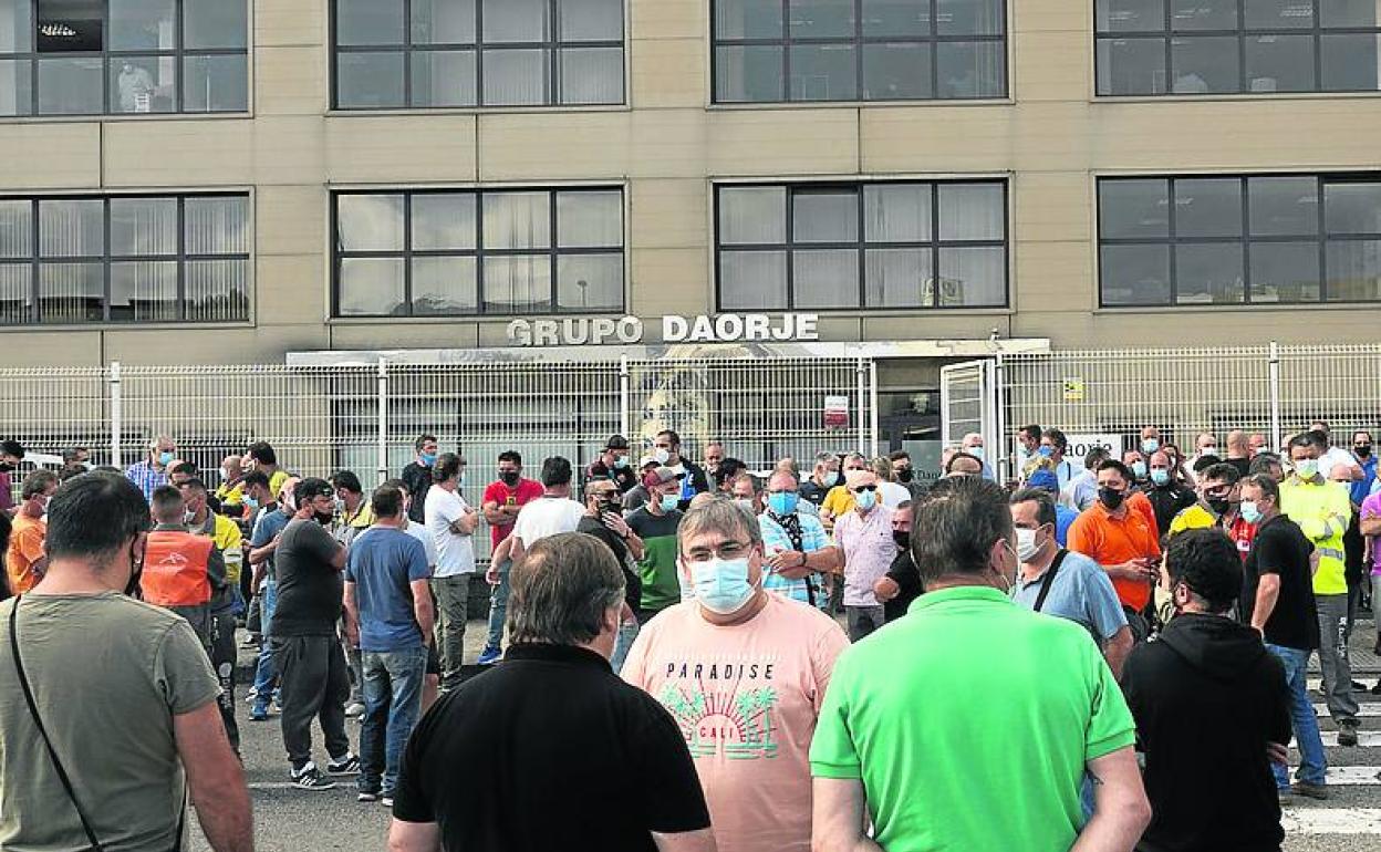 Daorje no garantiza la nómina de julio a sus 1.500 trabajadores y peligra su continuidad en Arcelor