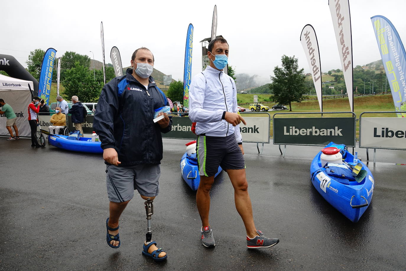 El XXVII Descenso del Sella Adaptado contó con la participación de un grupo reducido de deportistas con discapacidad para que la celebración de la prueba se ajustara a la normativa de prevención y actuación ante la #covid19. Las piraguas fueron ocupadas por una persona con discapacidad y un acompañante sin afectación y bajo medidas de seguridad sanitarias