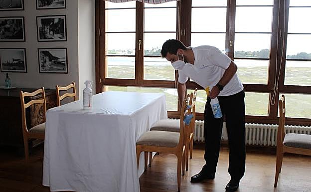 Coronavirus en Asturias | Castropol extrema las medidas ante el aumento de contagios