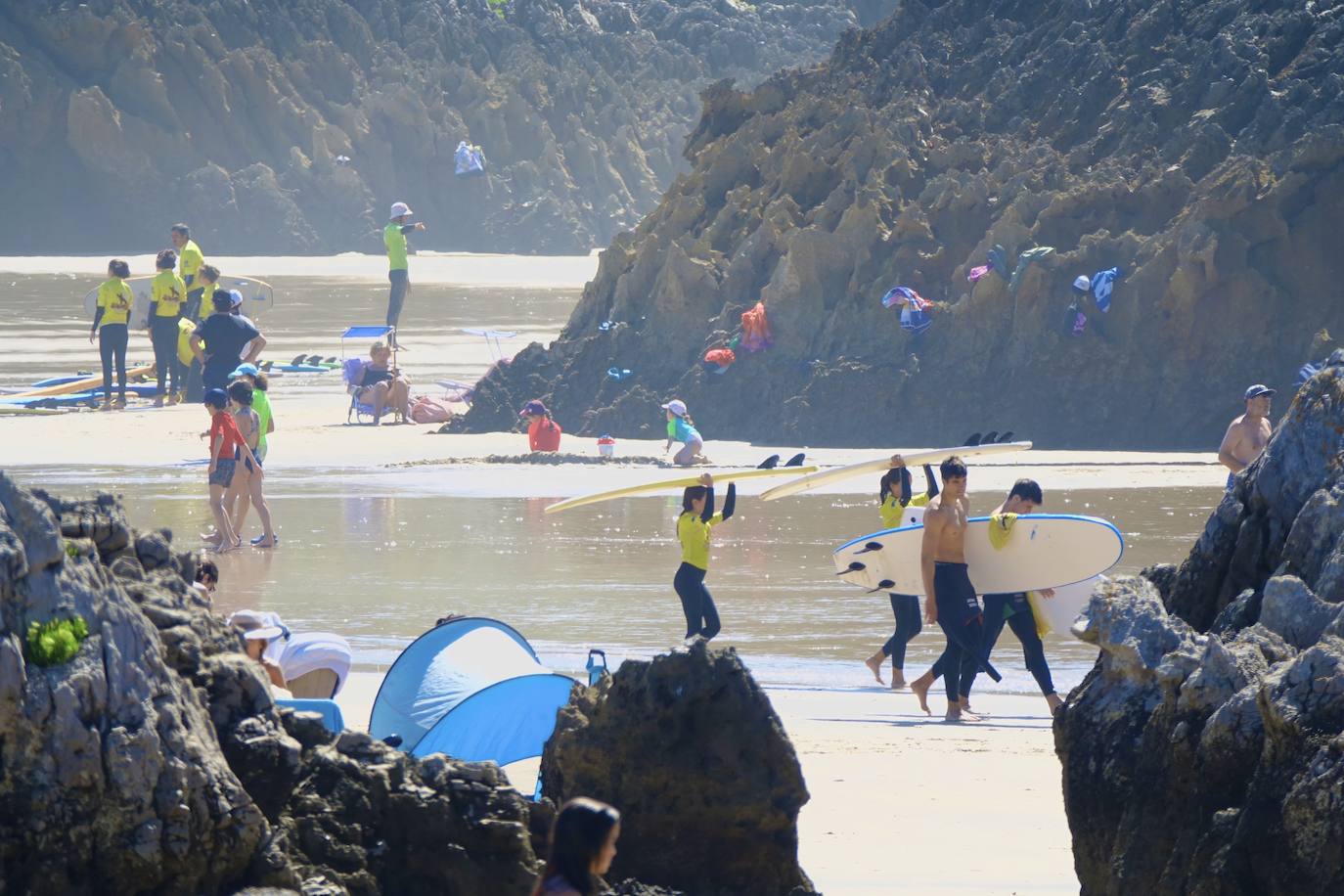 Las playas se convierten en el destino perfecto para atajar el calor