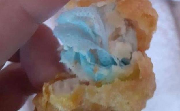 Una niña de seis años, al borde de la muerte tras ahogarse con un nugget que contenía una mascarilla