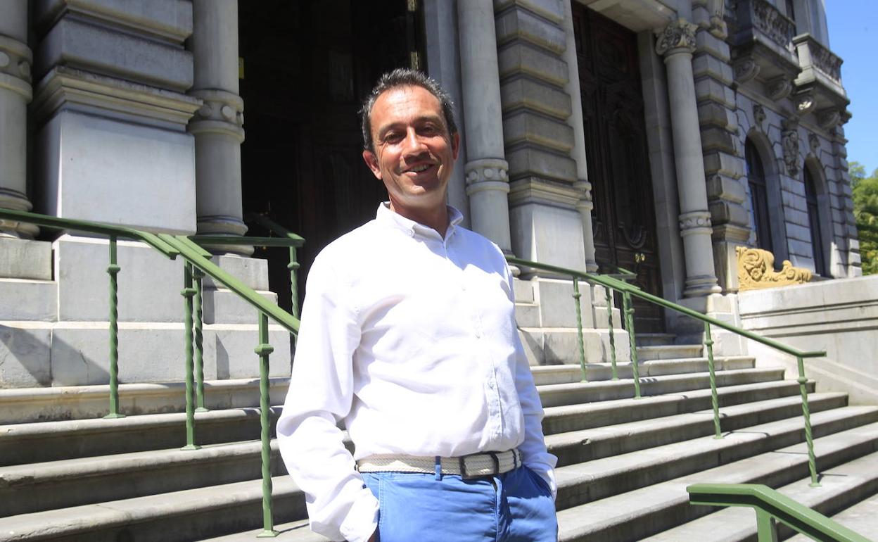 Ovidio Zapico, coordinador de IU en Asturias.