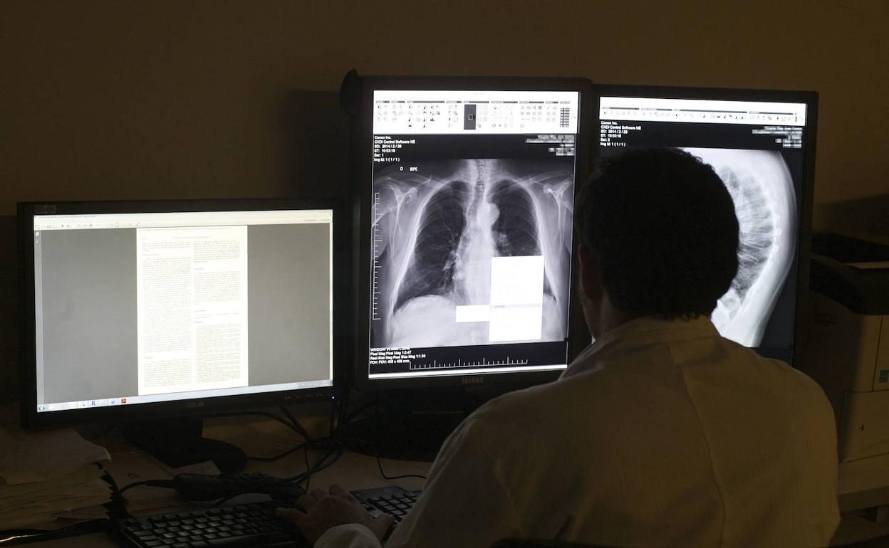 El impulso de la tecnología en medicina y educación, clave de la concertación para la recuperación de Asturias