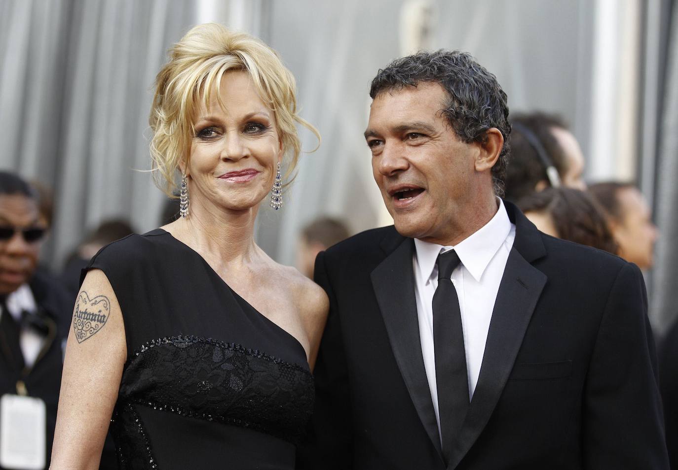 Actor, director, productor y empresario, Antonio Banderas cumple 60 años rodeado de sus seres queridos y con celebración en su Málaga natal, inmerso, como siempre, en mil proyectos laborales que son su seña de identidad