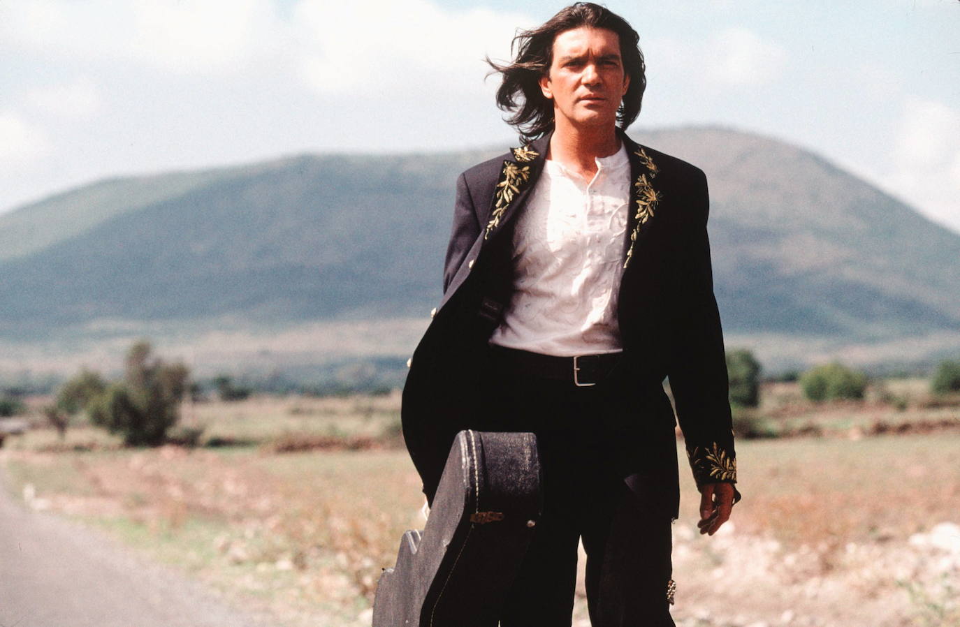 Actor, director, productor y empresario, Antonio Banderas cumple 60 años rodeado de sus seres queridos y con celebración en su Málaga natal, inmerso, como siempre, en mil proyectos laborales que son su seña de identidad