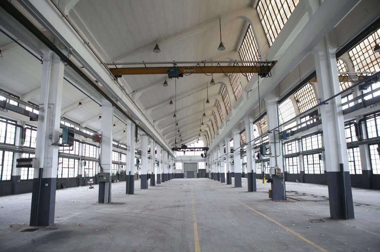 La nave de la fábrica de armas de La Vega diseñada por Sánchez de Río, sede del festival. 