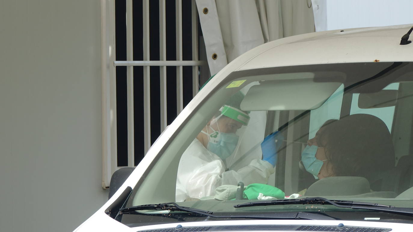 Se harán pruebas PCR a toda la plantilla y a las personas ingresadas o que hayan recibido el alta en los últimos días