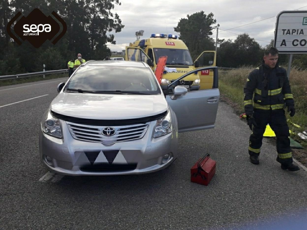 El accidente se produjo en la N-634, en el concejo de El Franco. 