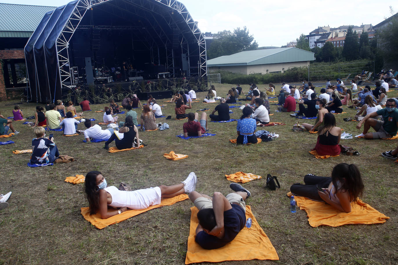 Fotos: Una autopista de sonido en la fábrica de armas de La Vega