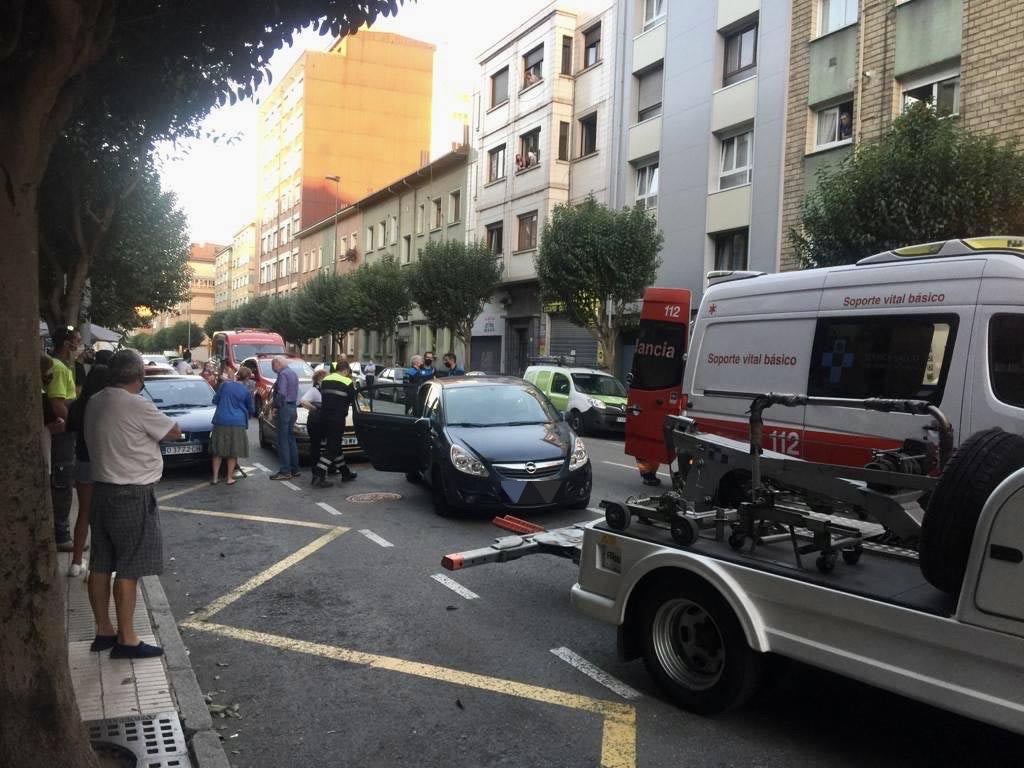 Fotos: Colsión múltiple en Gijón