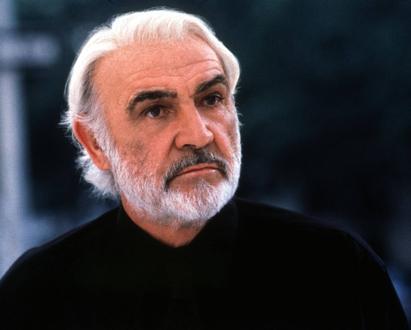 Sir Sean Connery sigue siendo una de las mayores estrellas de cine de todos los tiempos. El escocés más popular y seductor de su generación permanece en la cima de los mejores James Bond para la mayoría de fans de la saga de 007