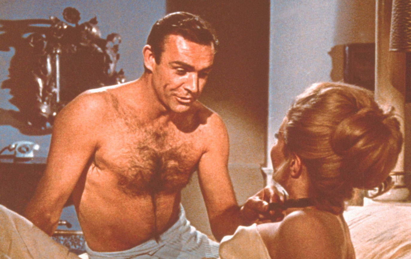 Sir Sean Connery sigue siendo una de las mayores estrellas de cine de todos los tiempos. El escocés más popular y seductor de su generación permanece en la cima de los mejores James Bond para la mayoría de fans de la saga de 007