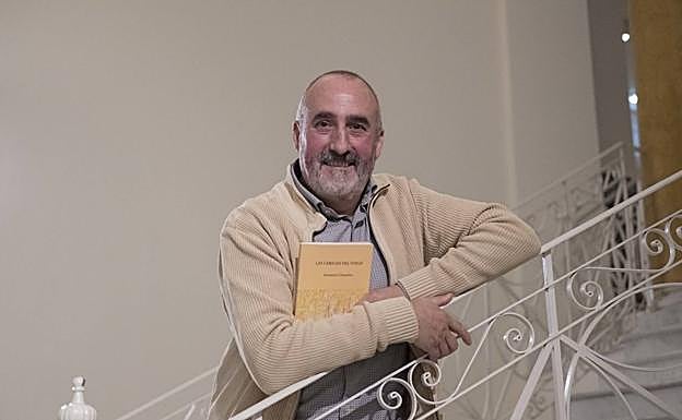 Alejandro Céspedes abre el curso del Ateneo Jovellanos.