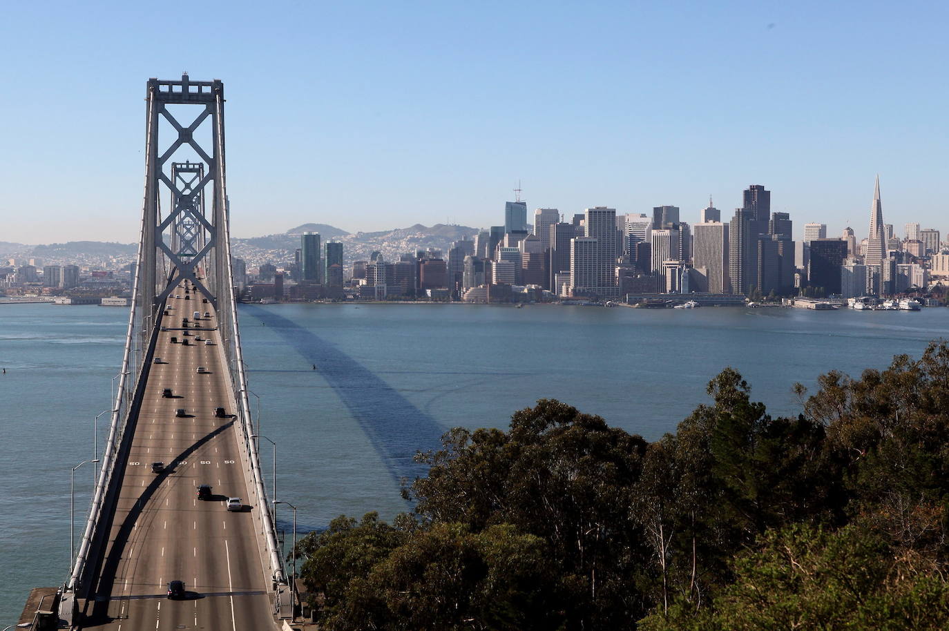 9. Los 37 multimillonarios de San Francisco alzan a esta ciudad californiana al noveno puesto. Juntos suman un valor de 90.700 millones de dólares. El habitante más rico es Dustin Moskovitz, uno de los cofundadores de Facebook, gracias a sus más de 9.300 millones. 