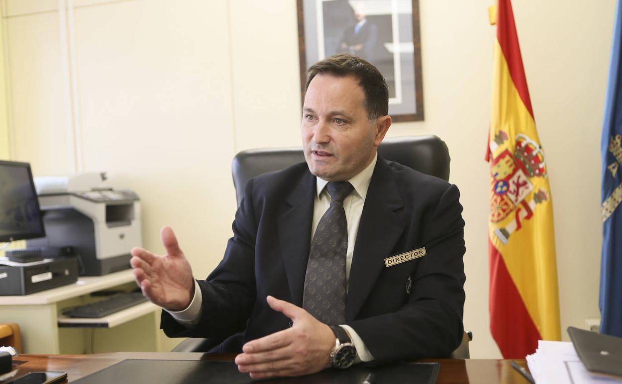 El Ministerio de Interior cesa al director de la cárcel de Asturias, Jesús Miguel Garrido