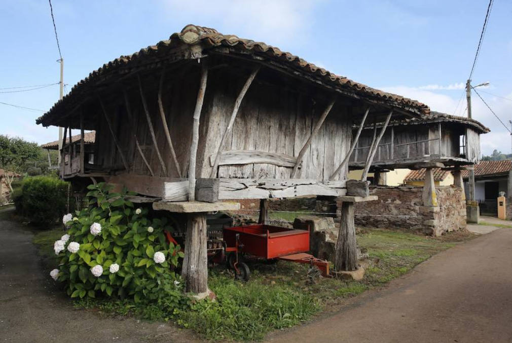 El concejo de Villaviciosa volvió a celebrar un premio al Pueblo Ejemplar en 2017. Se reconoció entonces al núcleo de Poreñu.