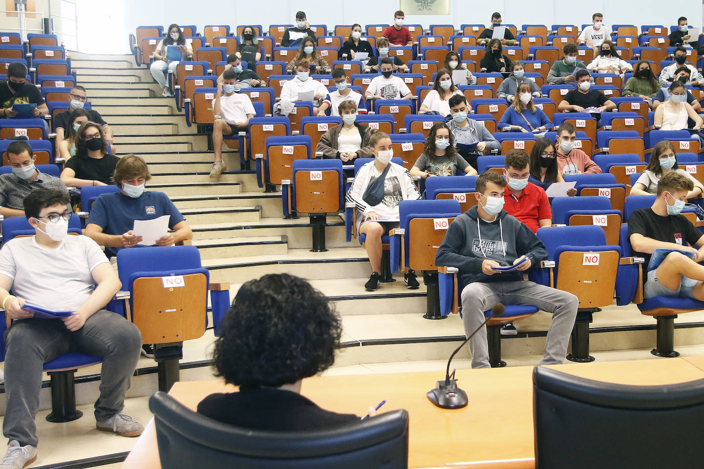 La Escuela Politécnica de Ingeniería de Gijón celebra esta semana dos jornadas de acogida para los estudiantes de nuevo ingreso, que superan los 700 en el centro gijonés.