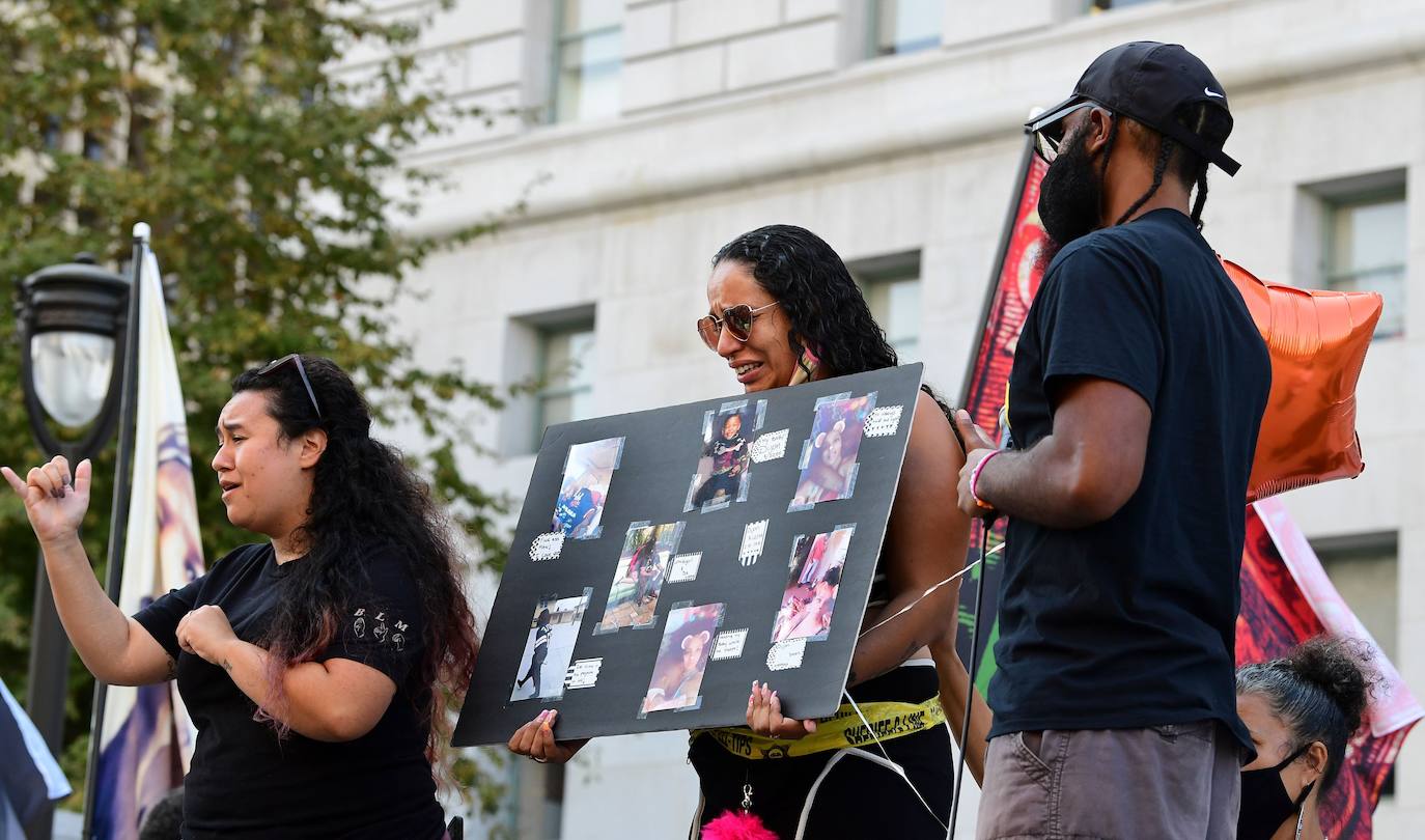 Las imágenes de las manifestaciones, con carteles en los que se lee 'Black Lives Matter' y jóvenes enfrentándose a los agentes forman parte de la cotidianidad de Estados Unidos