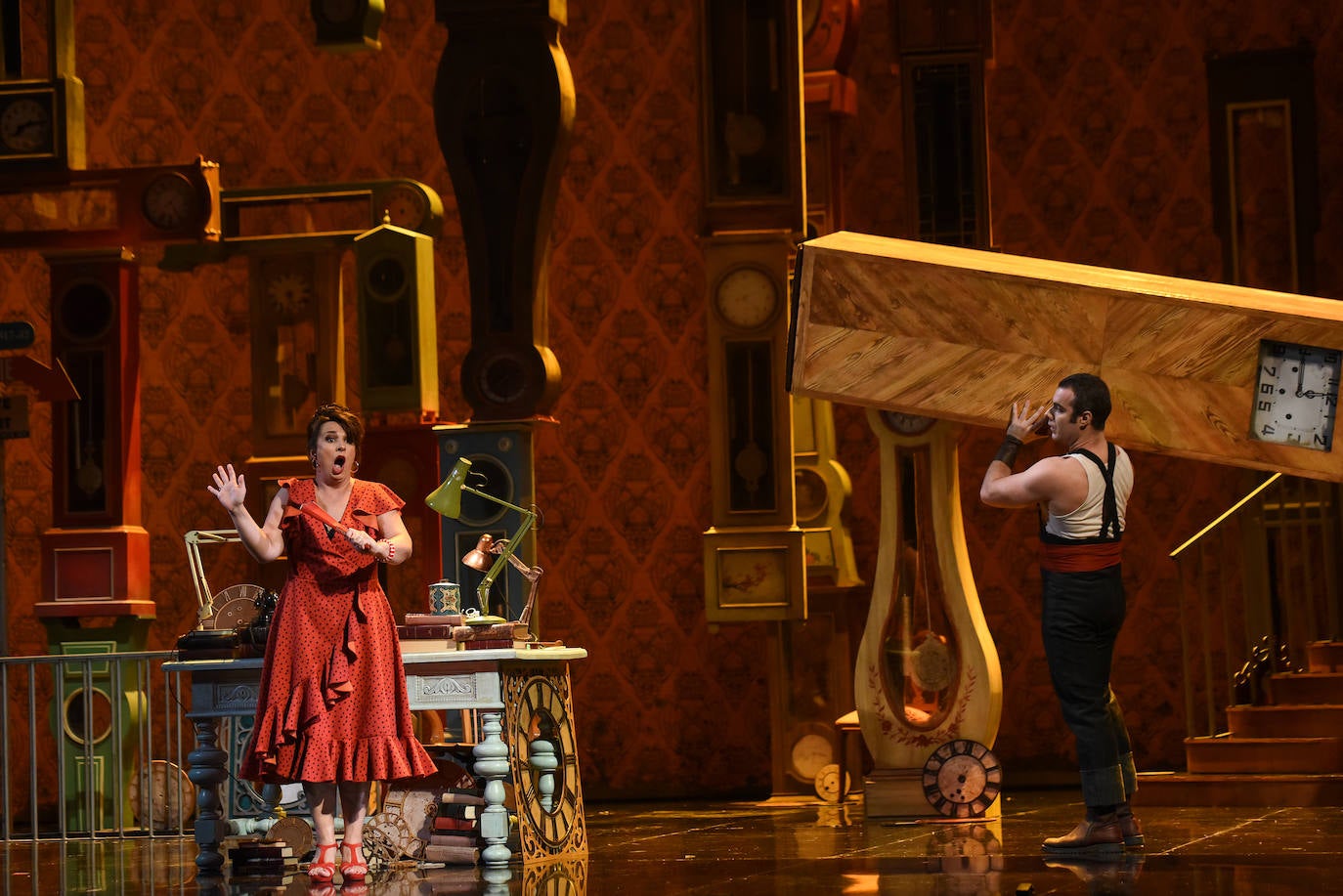 'L'heure espagnole', de Maurice Ravel, y 'Les mamelles de Tirésias', de Francisc Poulenc, abren la 73ª edición de la temporada de ópera de Oviedo en el Teatro Campoamor.