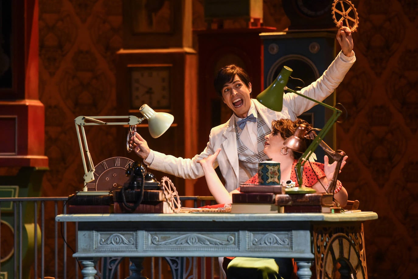 'L'heure espagnole', de Maurice Ravel, y 'Les mamelles de Tirésias', de Francisc Poulenc, abren la 73ª edición de la temporada de ópera de Oviedo en el Teatro Campoamor.