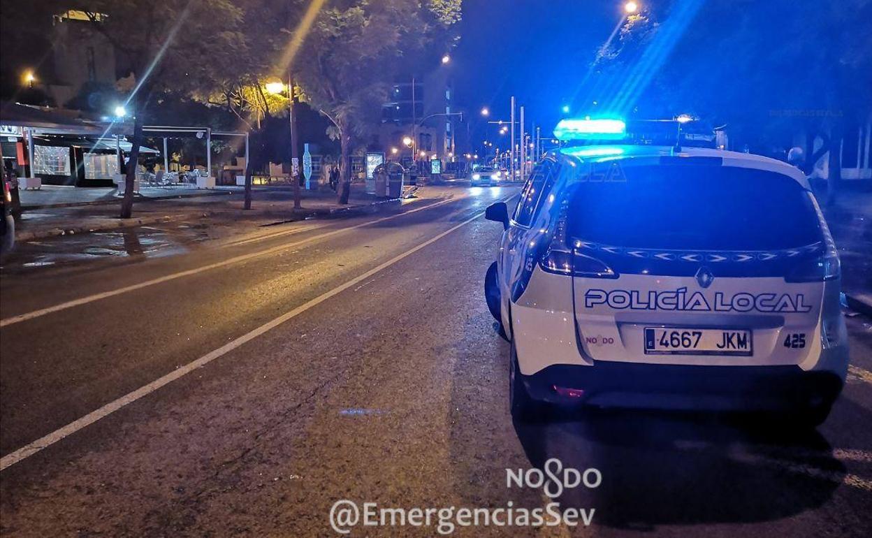 Un joven de Sevilla pincha las ruedas de 24 coches frustrado tras suspender el carnet de conducir