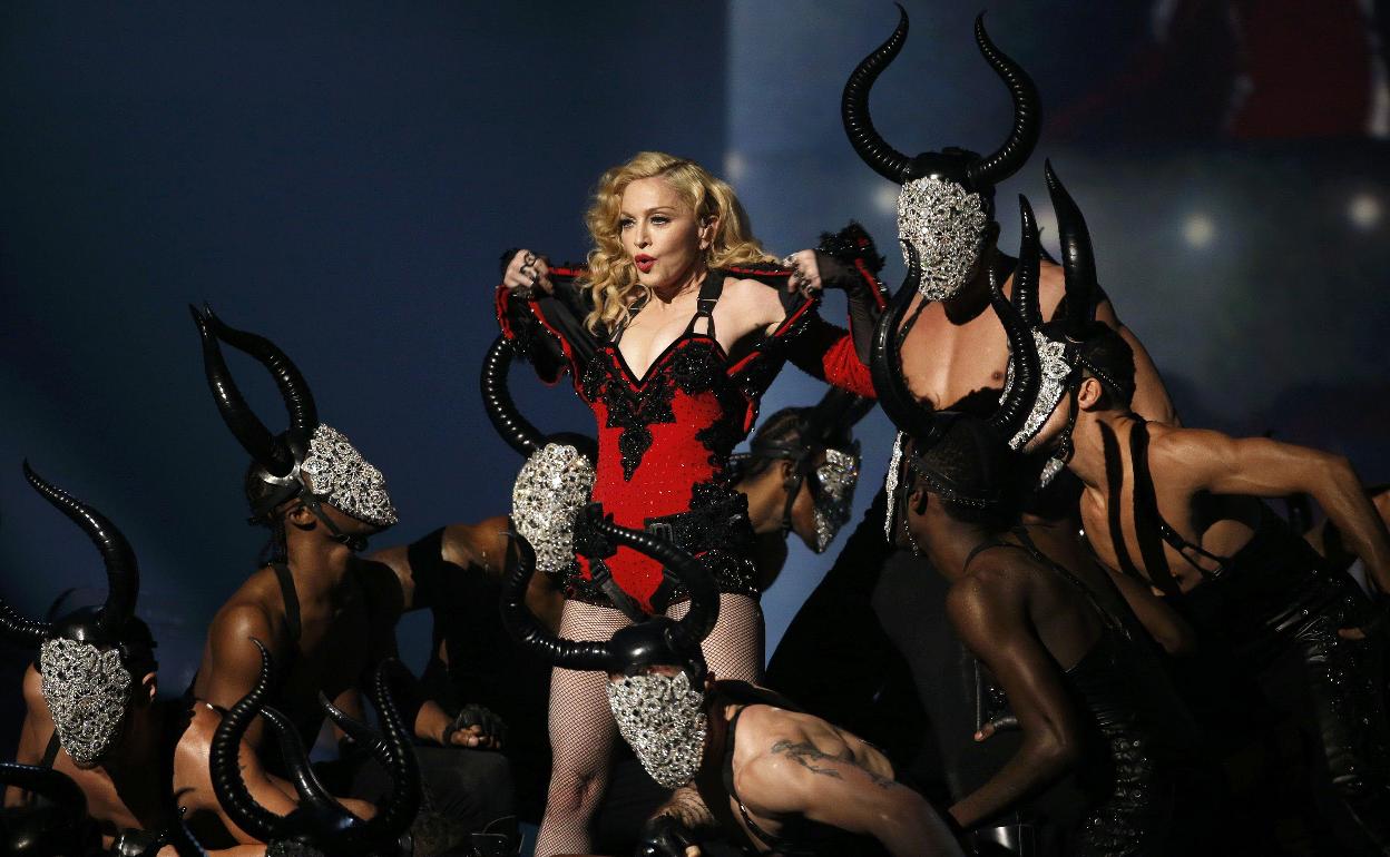 Madonna en los Grammy de 2015.