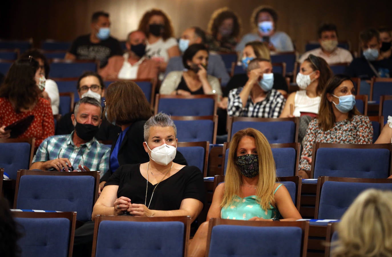 La soprano Beatriz Díaz, la mezzosoprano María José Suárez y el pianista Marcos Suárez actúaron hoy en el Auditorio Príncipe Felipe, en el seno de las fiestas de San Mateo.