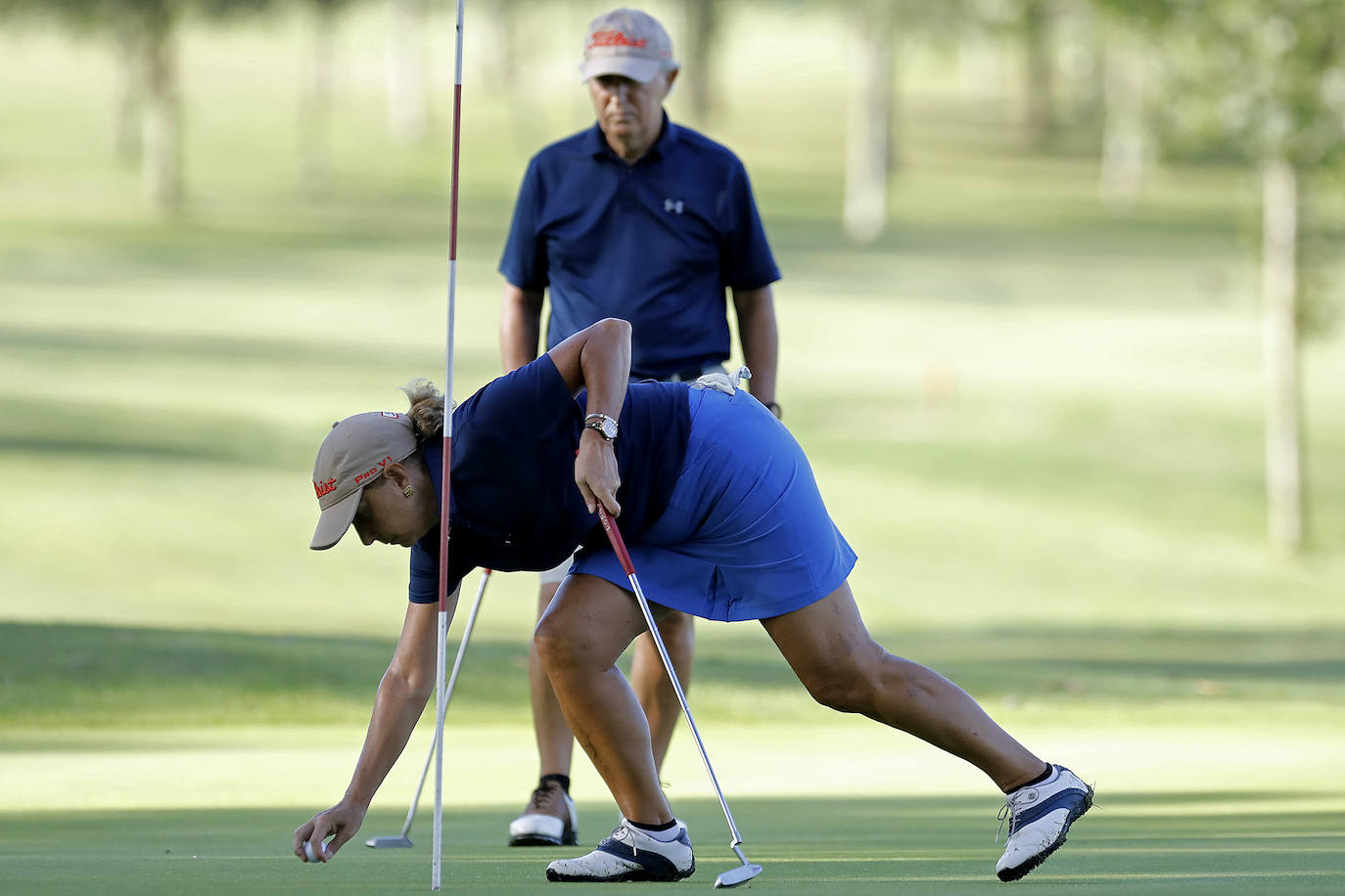 El Campo Municipal de Golf La Llorea acoge durante este miércoles y el jueves la primera edición de este torneo competitivo entre equipos sénior de Gijón y Oviedo, organizado por Golf Sénior Asturias (GSA). 