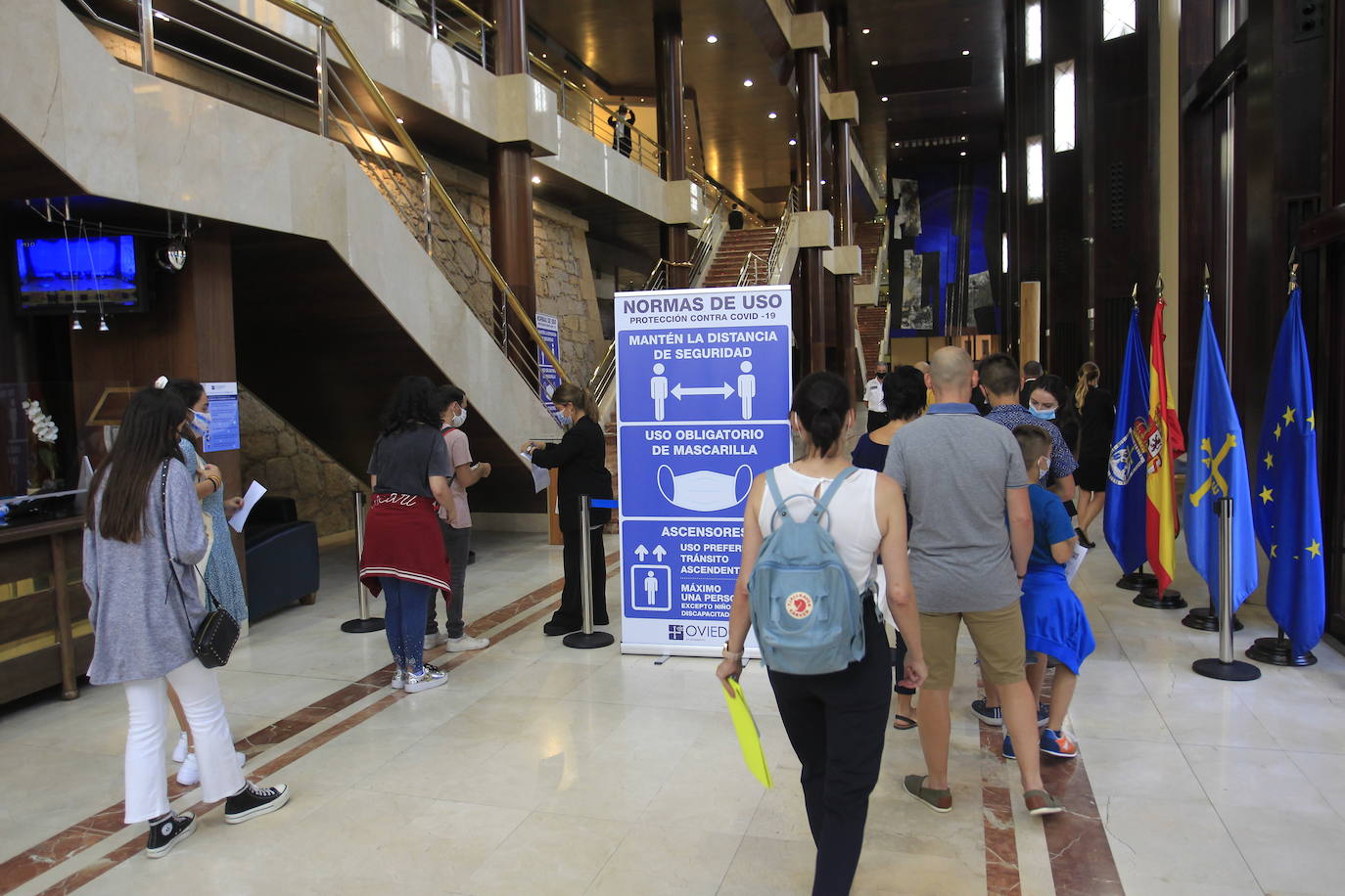 La banda madrileña Dvicio actuó este sábado en el Auditorio dentro de las actividades programadas en San Mateo. Repasaron sus mejores temas y presentaron su último álbum, 'Impulso'.