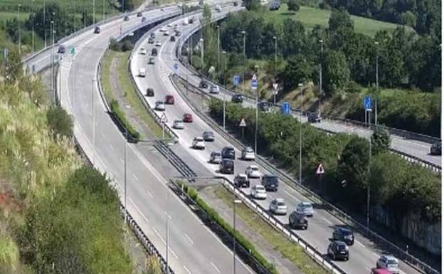 Tres heridos en un accidente en la autovía Oviedo-Villaviciosa