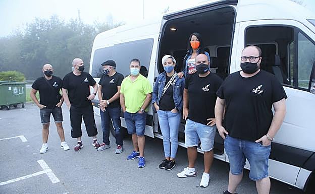 Técnicos e integrantes de las orquestas que participarán en la protesta.
