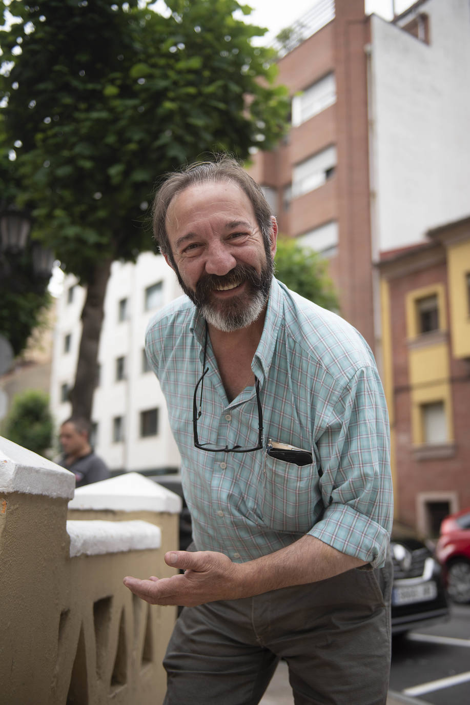 El actor asturiano ha muerto en Oviedo, con solo 64 años y una extensísima trayectoria, patrimonio ya del arte asturiano