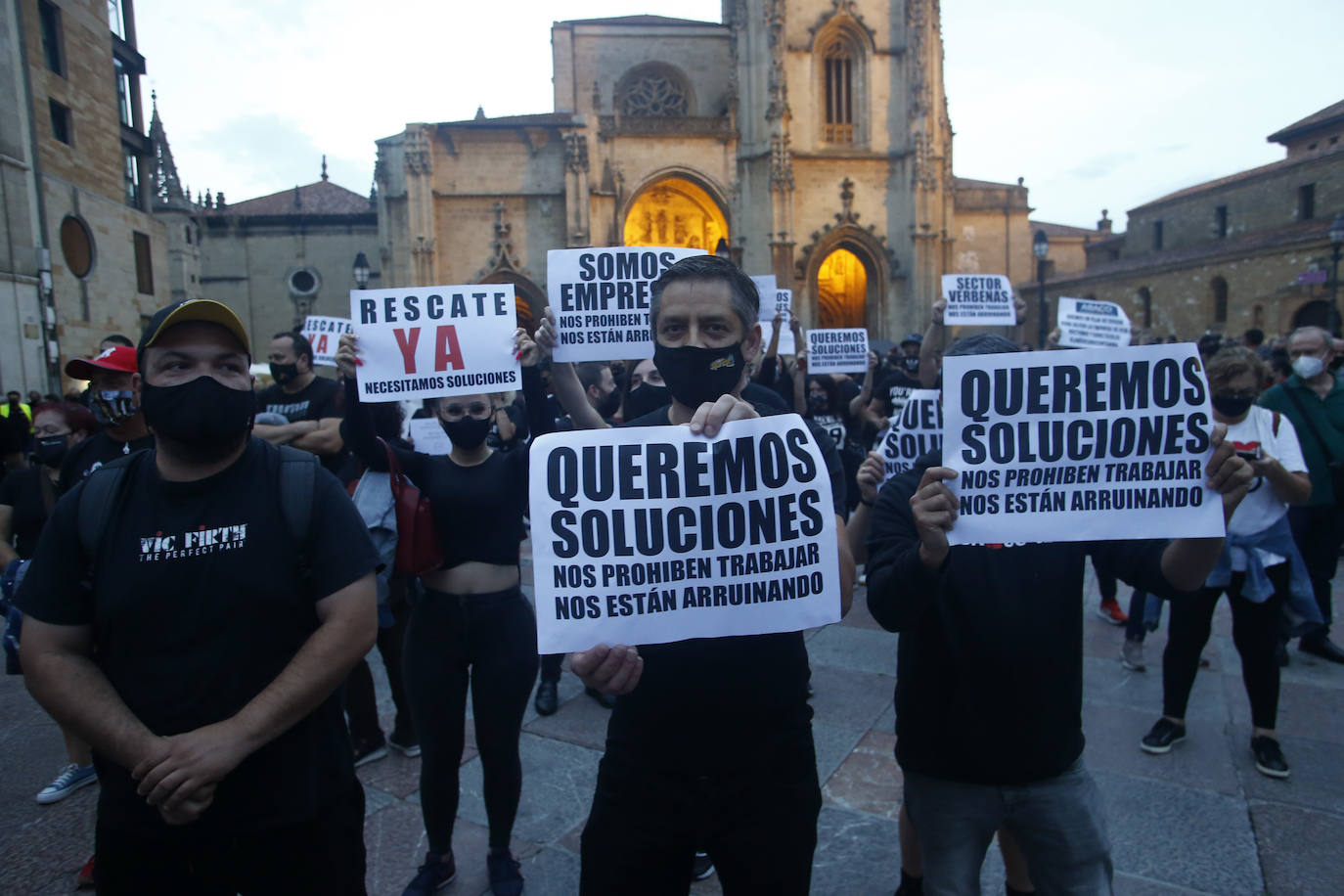 Fotos: El sector del espectáculo y de los eventos exige atención y ayudas en Oviedo