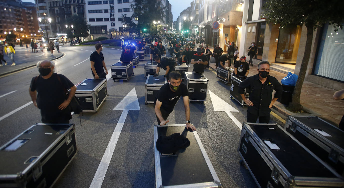 Fotos: El sector del espectáculo y de los eventos exige atención y ayudas en Oviedo