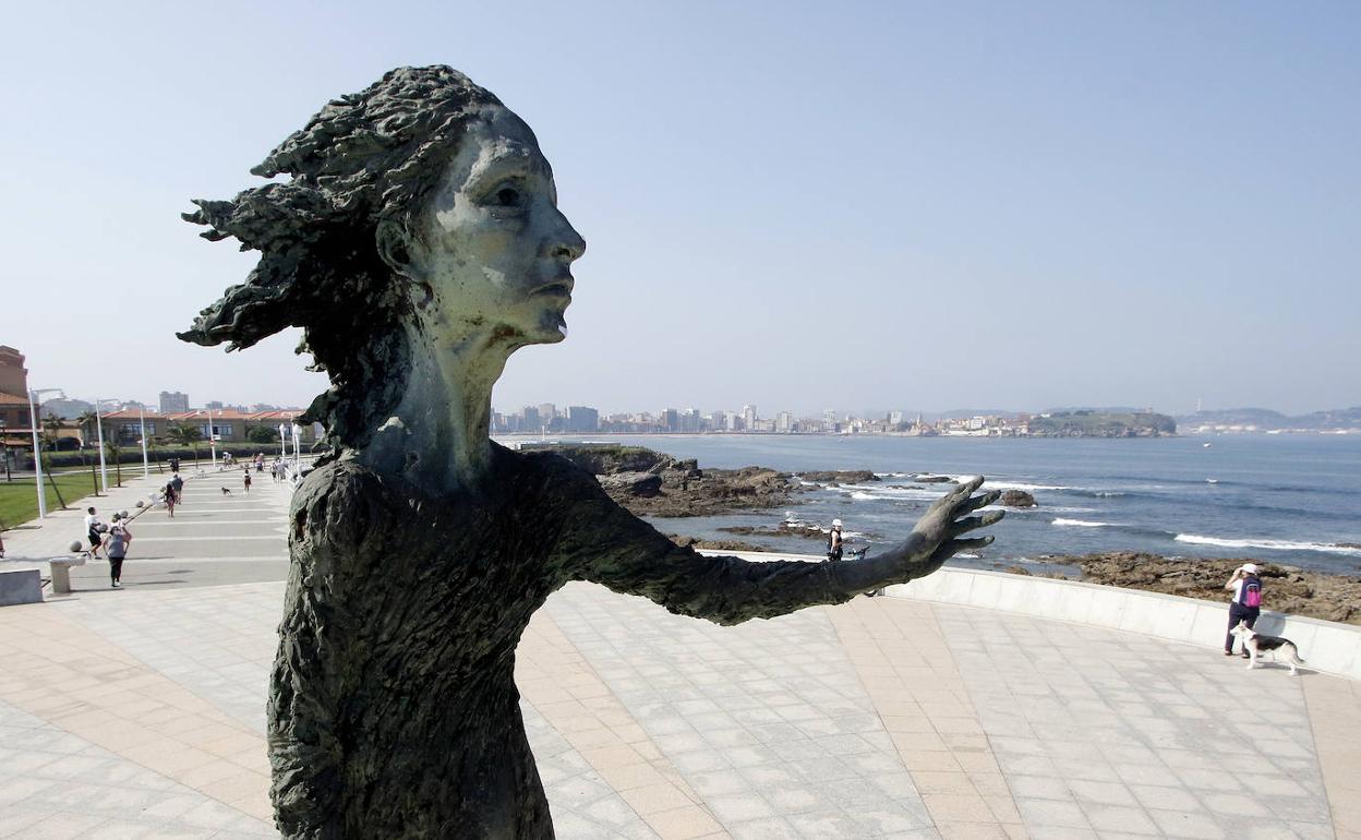 Los actos de homenaje en el aniversario de la 'Madre del emigrante', en el Antiguo Instituto