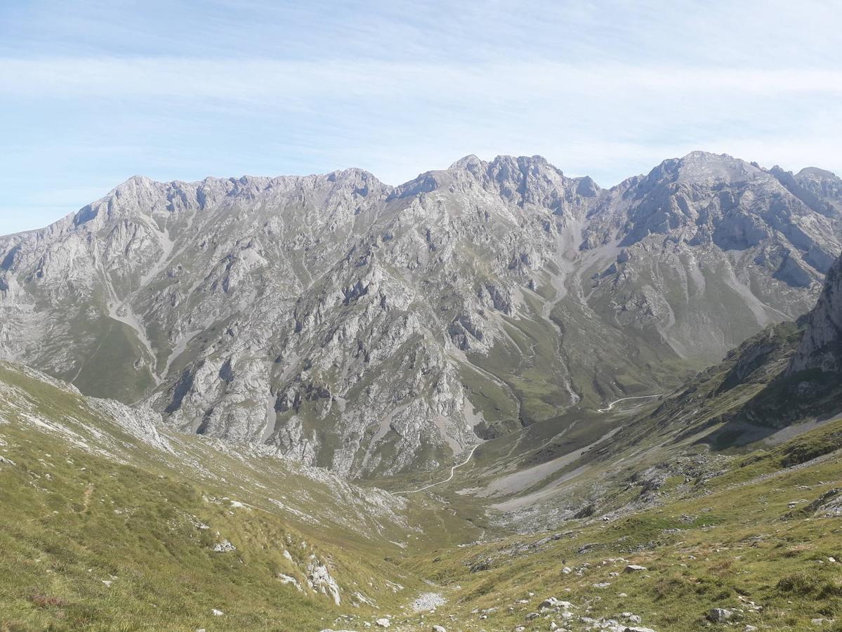 Vistas desde la Canal de Fresnedal. Foto: Alba Llano